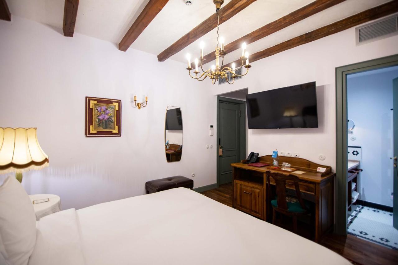 Vila Ebel Hotel Pool & Spa Korce Eksteriør billede