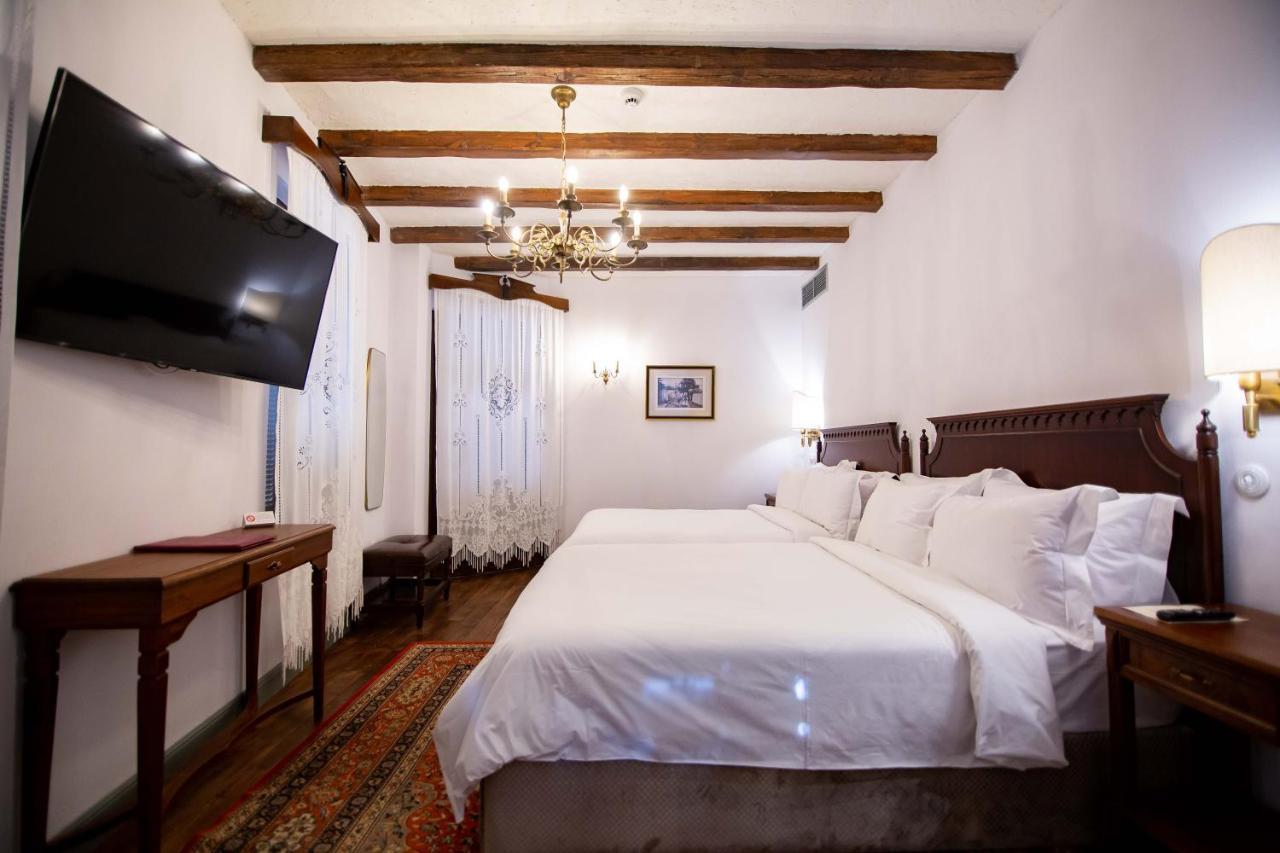 Vila Ebel Hotel Pool & Spa Korce Eksteriør billede