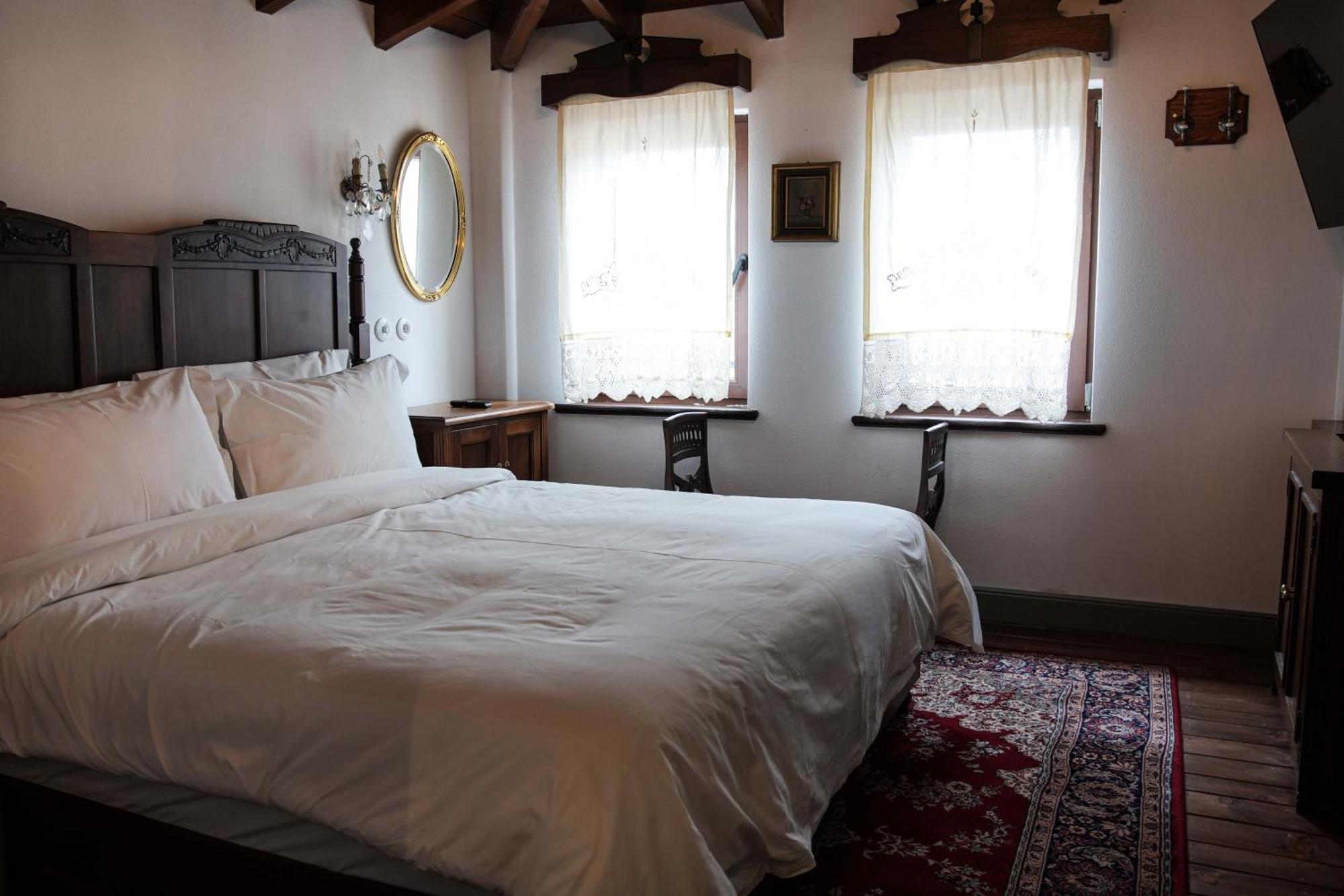 Vila Ebel Hotel Pool & Spa Korce Eksteriør billede